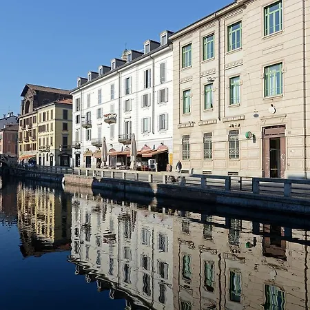 Mila Navigli * Milán